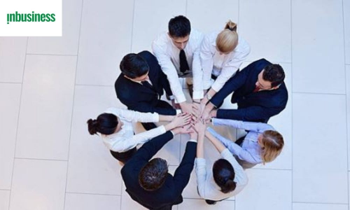 Sıcak Kalpler, Soğuk Gerçeklik: Ekip Empatisi Nasıl Geliştirilir?